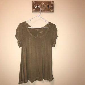 Mossimo loose fitting T-shirt